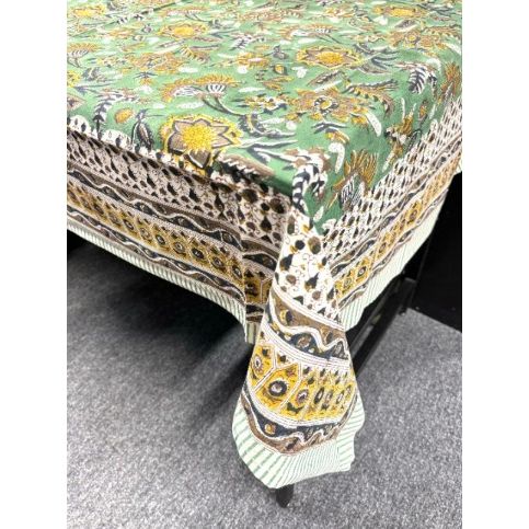 150cm x 220cm (Six Seat Table) - TC148